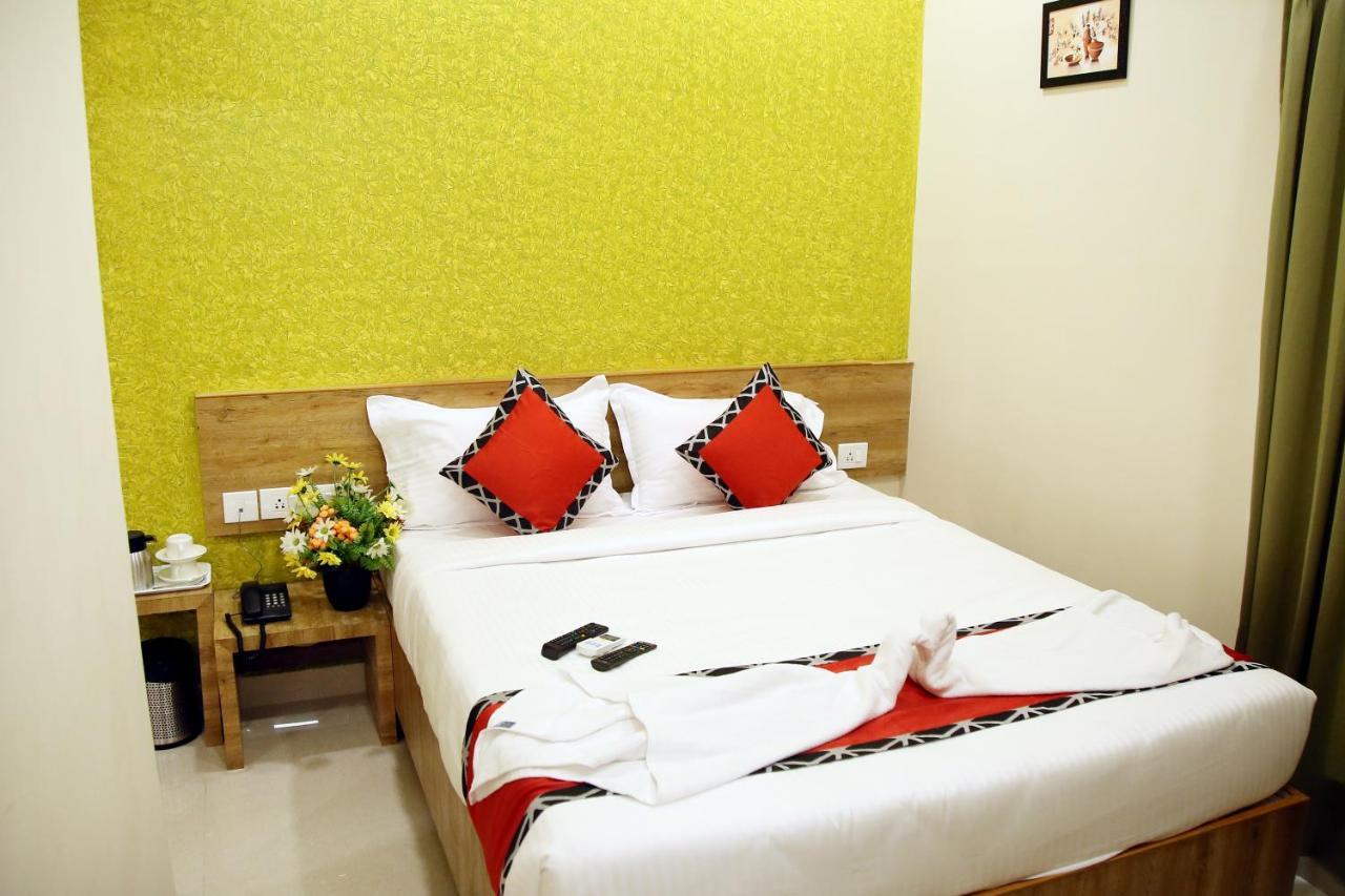 Apollo Court Hotel Chennai Ngoại thất bức ảnh
