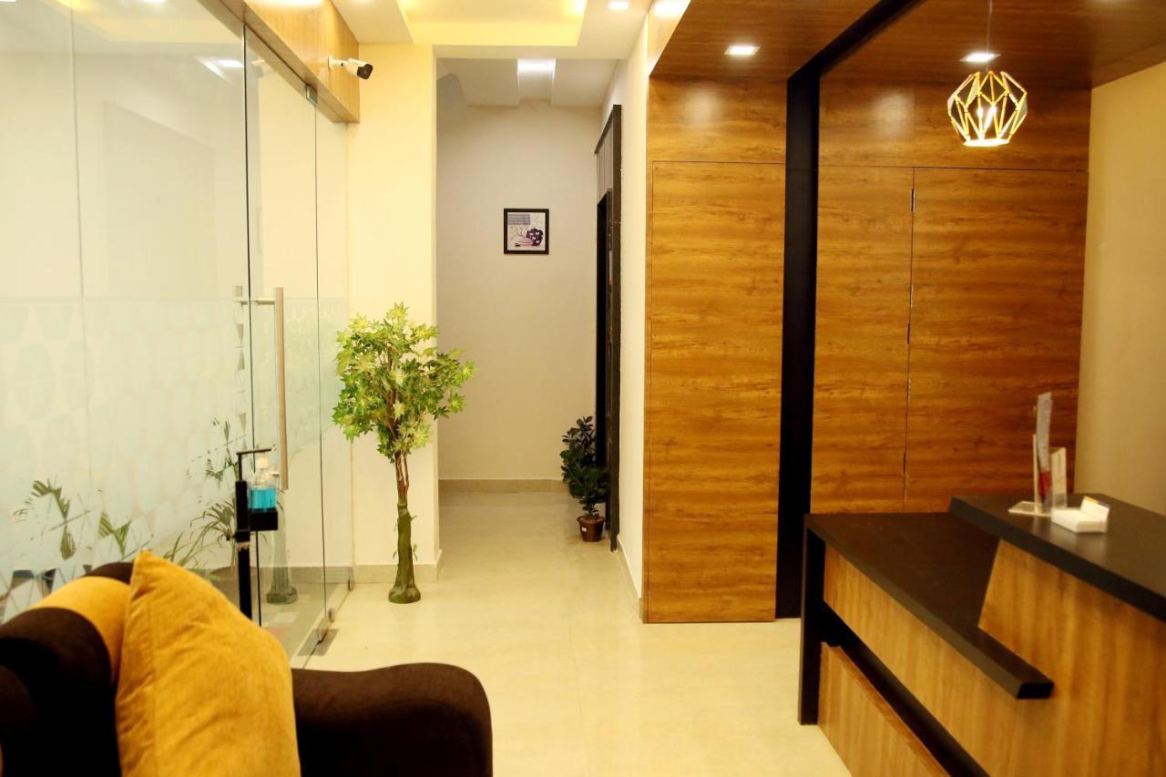 Apollo Court Hotel Chennai Ngoại thất bức ảnh