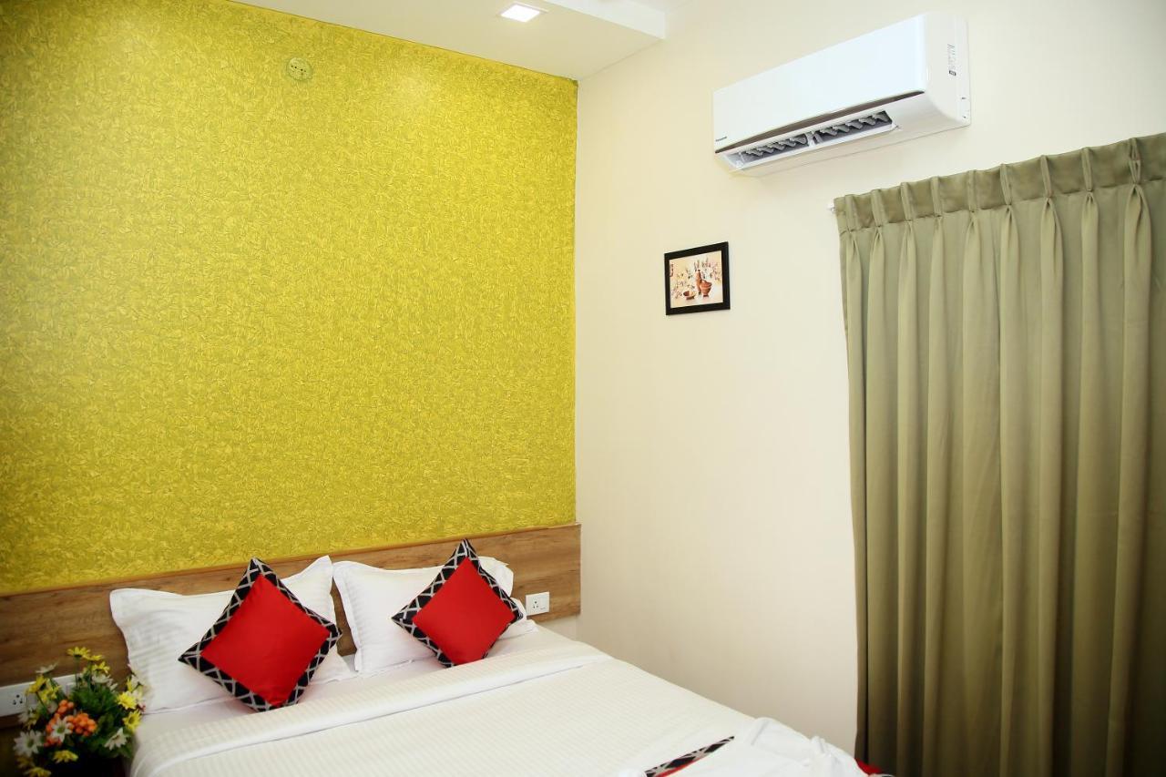 Apollo Court Hotel Chennai Ngoại thất bức ảnh